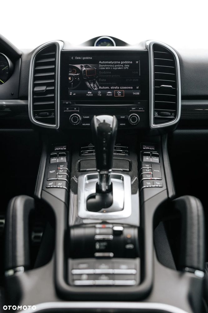 Porsche Cayenne E-Hybrid - 38