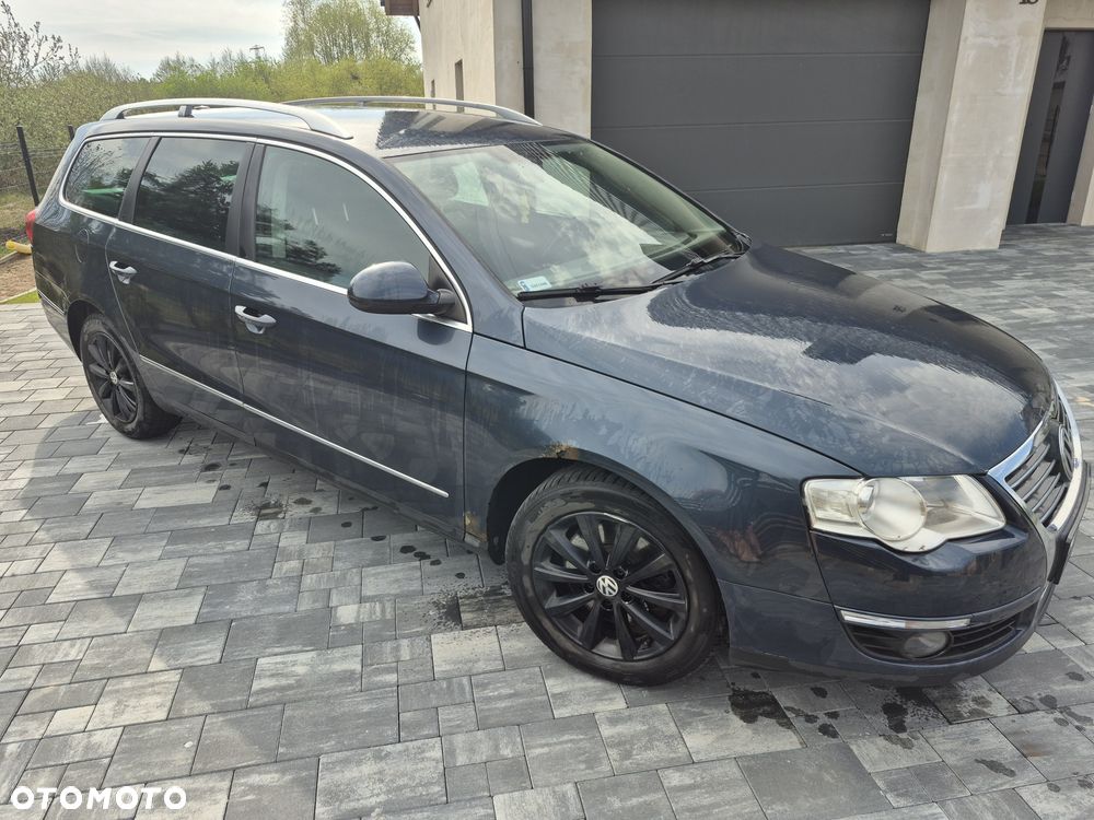 Volkswagen Passat - 4