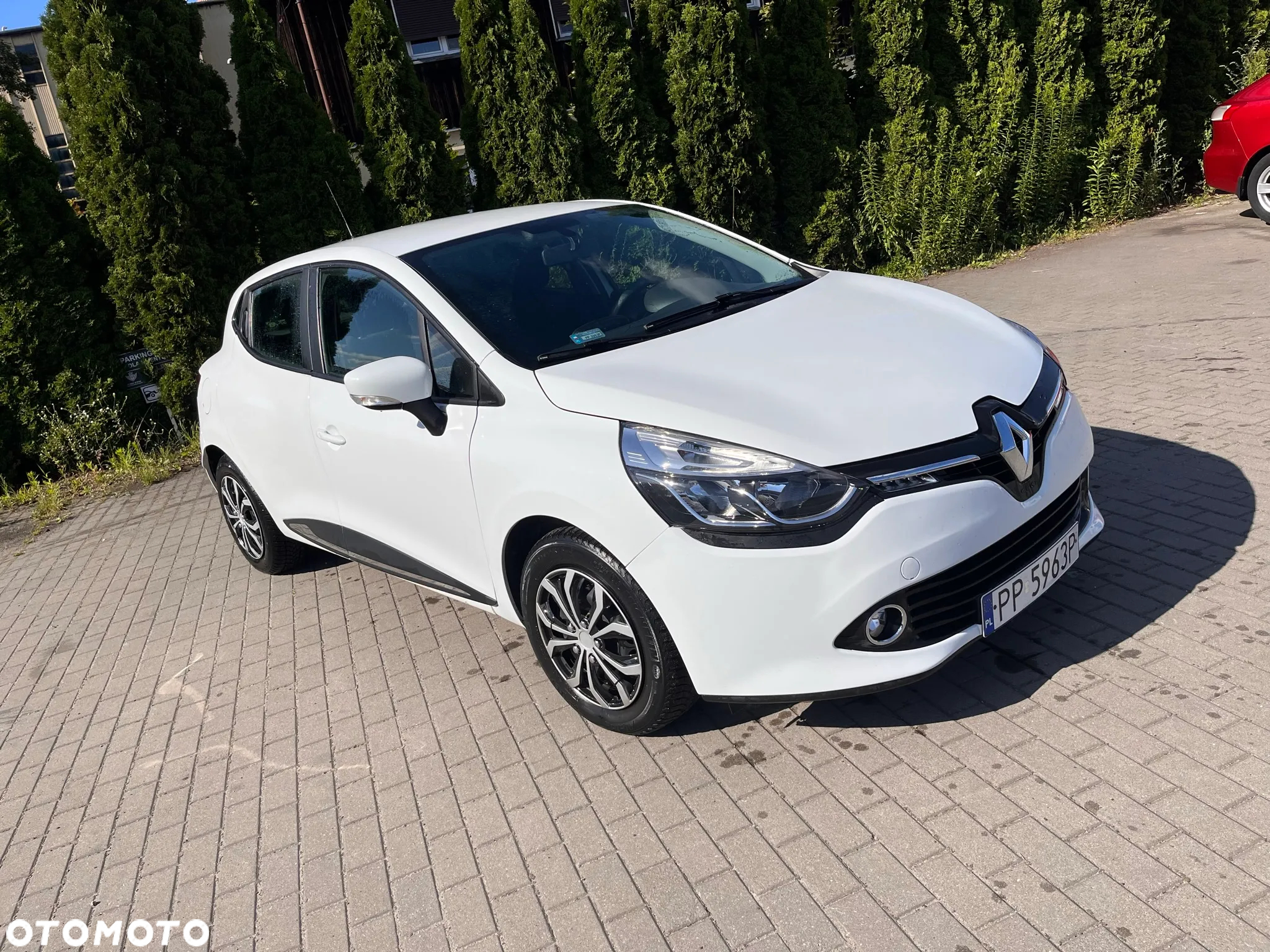Renault Clio - 9