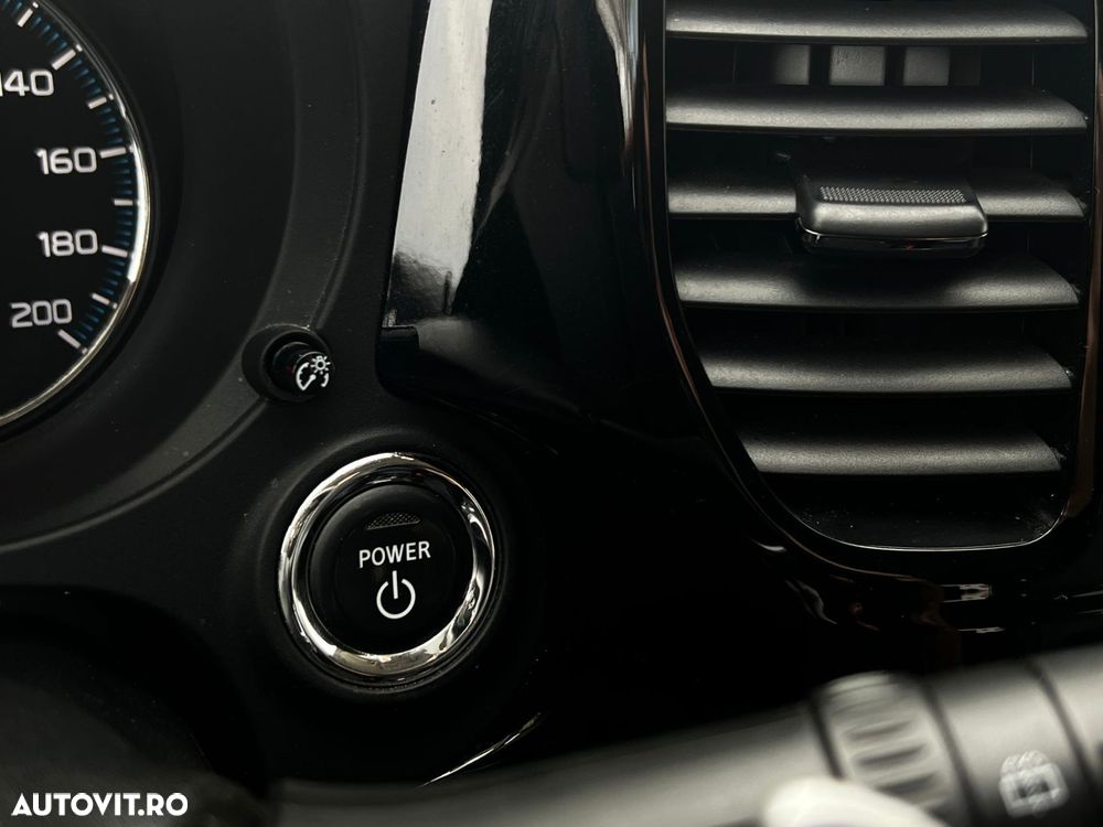 Mitsubishi Outlander - 22