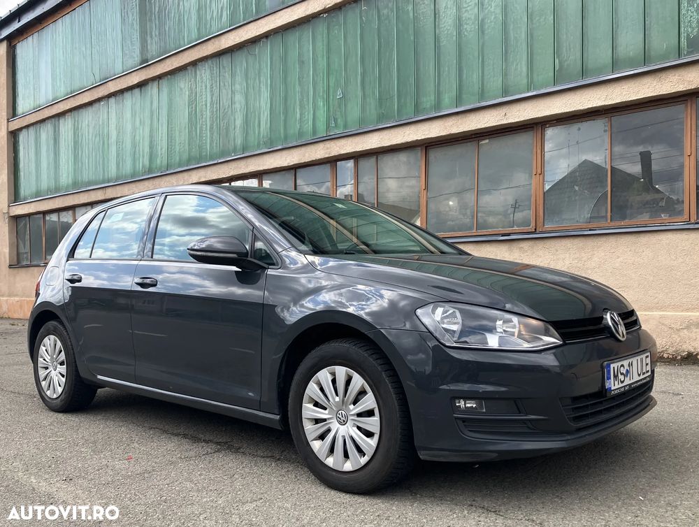 Volkswagen Golf - 3