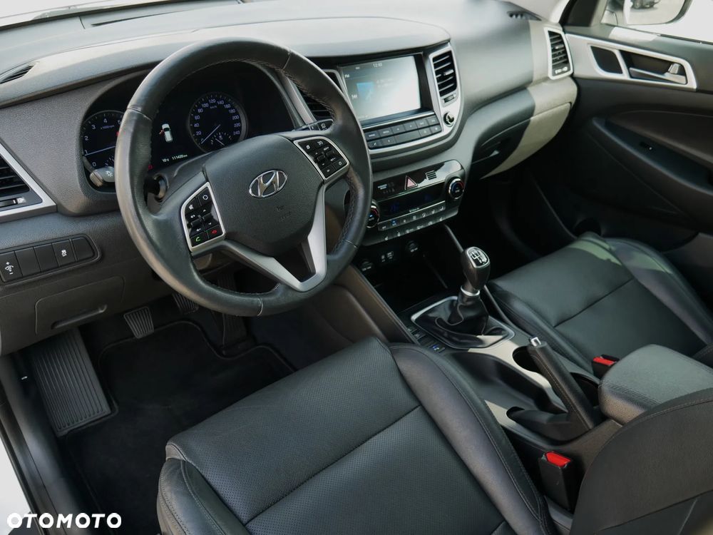 Hyundai Tucson 1.6 GDi 2WD Select - 22