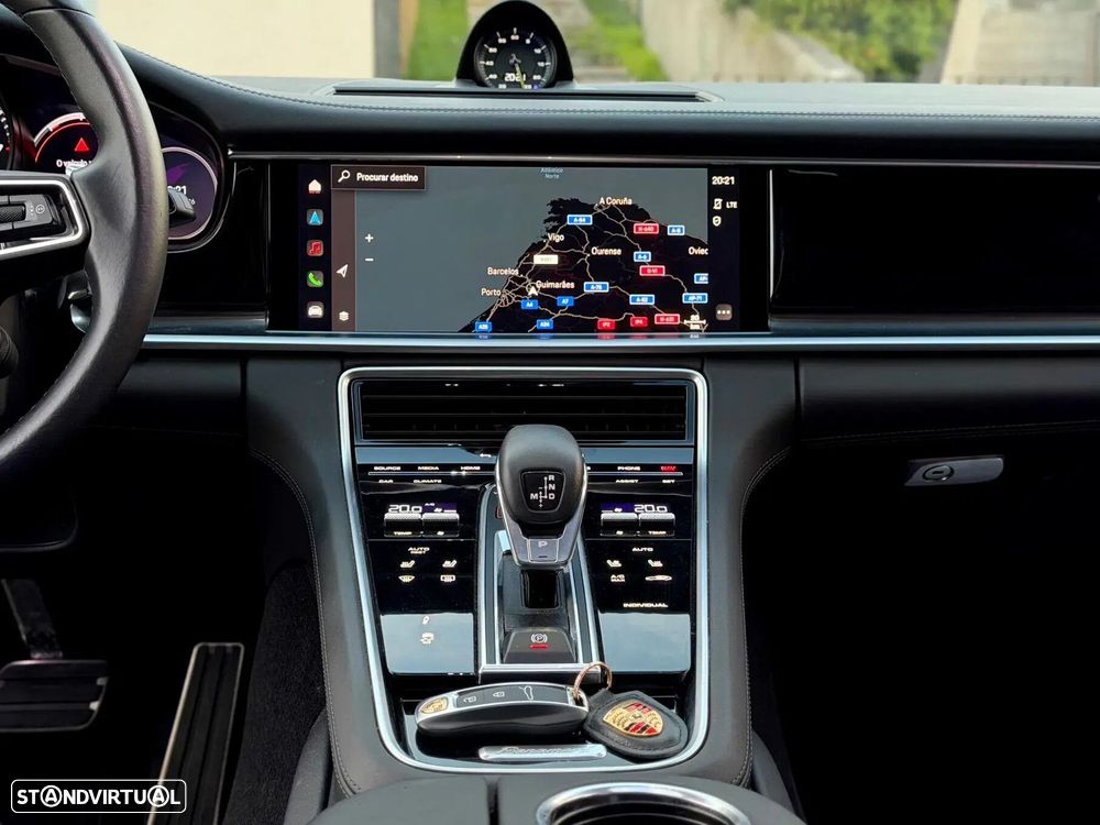 Porsche Panamera 4 E-Hybrid Platinum Edition com PDLS - 34