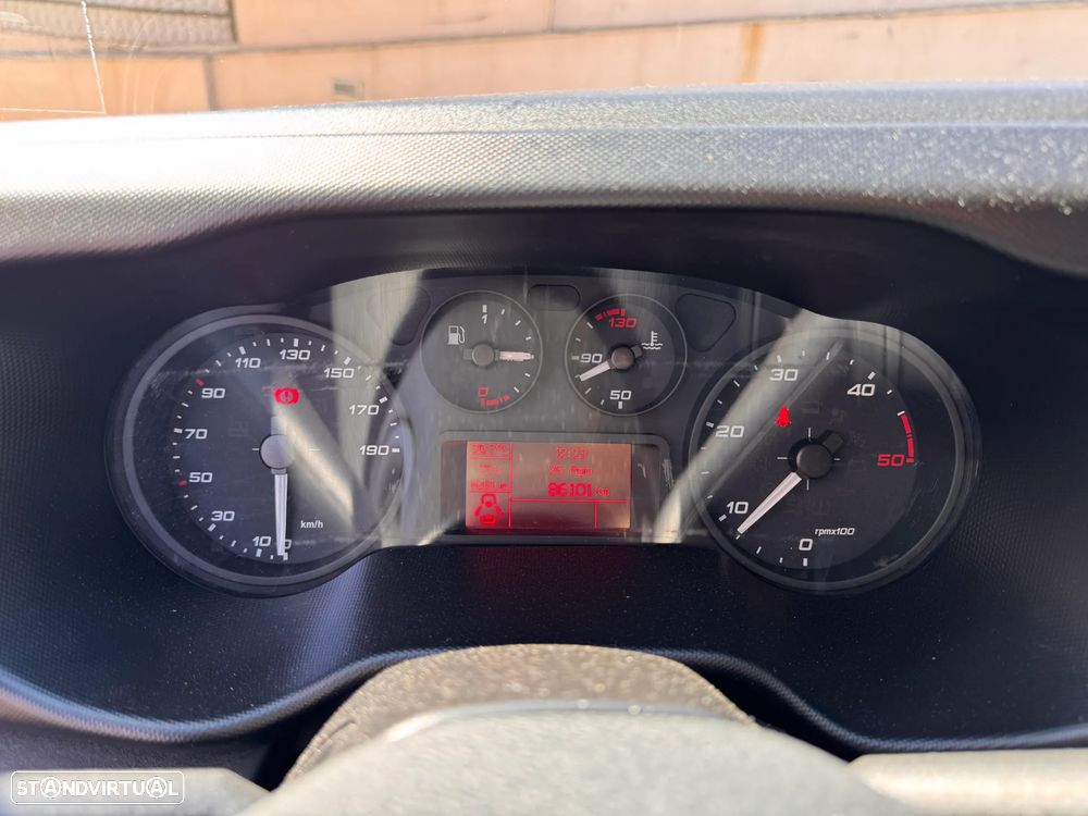 Iveco 35S160 / 12M3 / IVA DEDUTIVEL / NACIONAL - 19