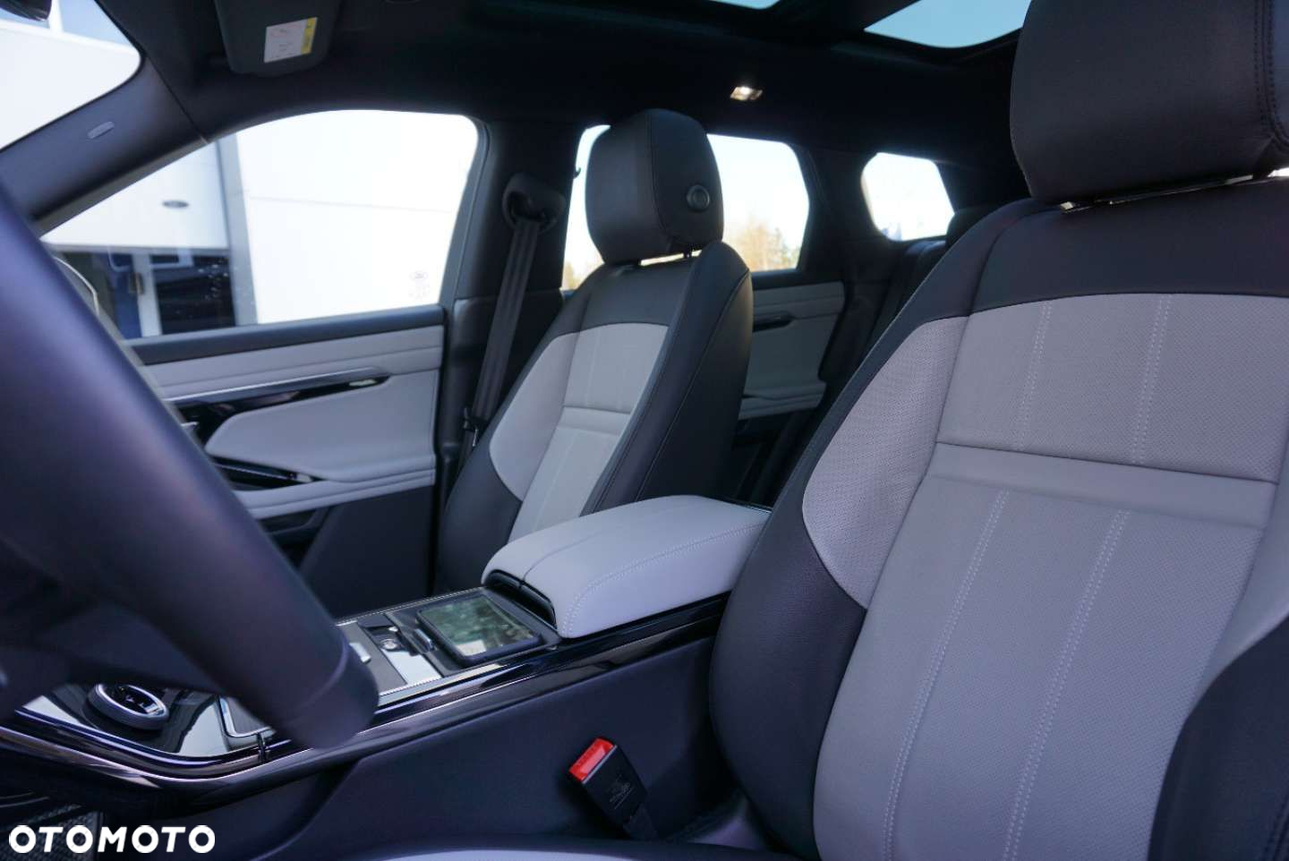 Land Rover Range Rover Evoque - 15
