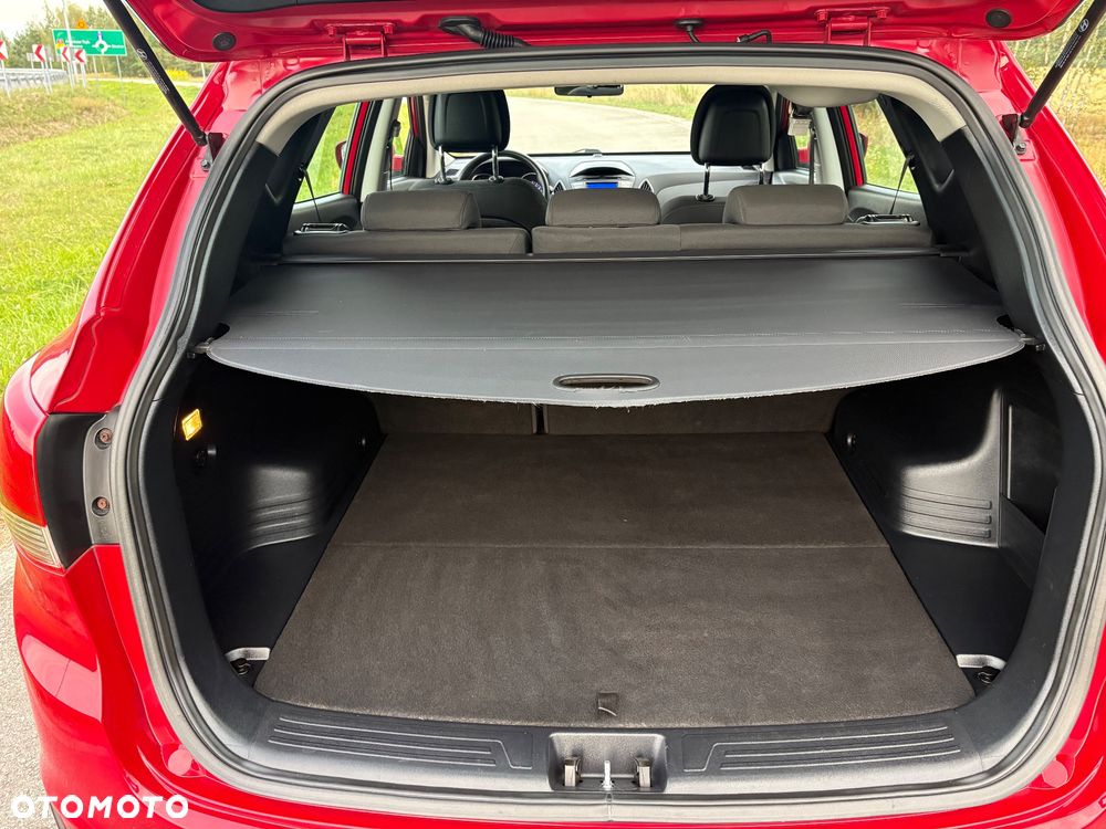 Hyundai ix35 1.6 2WD Fifa World Cup Edition - 25
