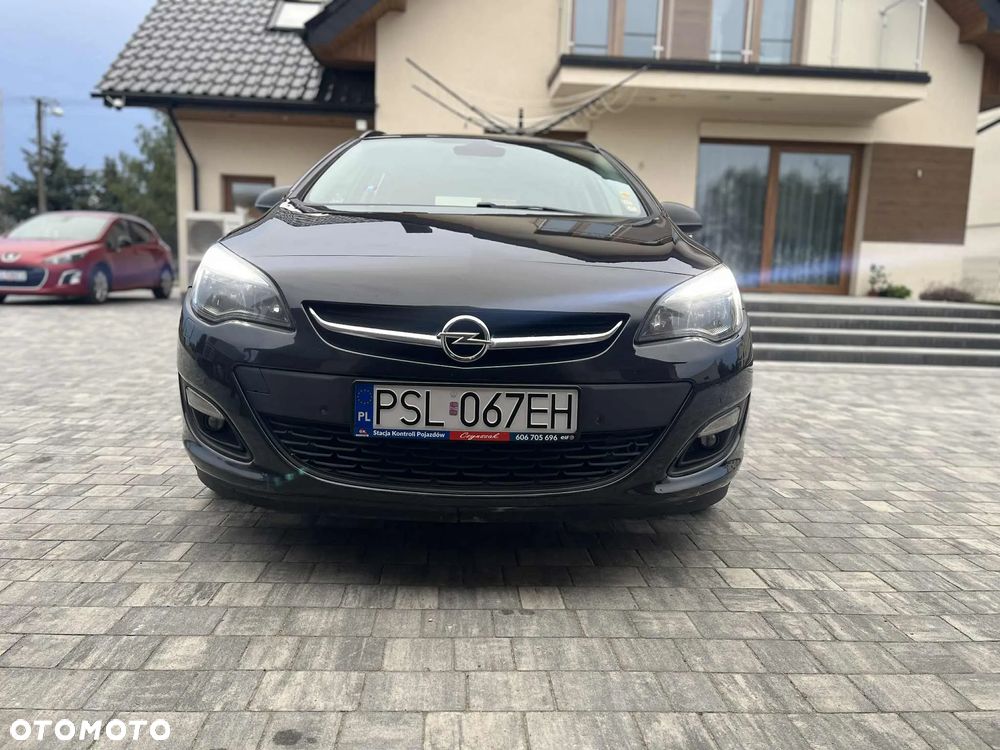 Opel Astra 1.6 D (CDTI) Start/Stop Sports Tourer Edition - 4