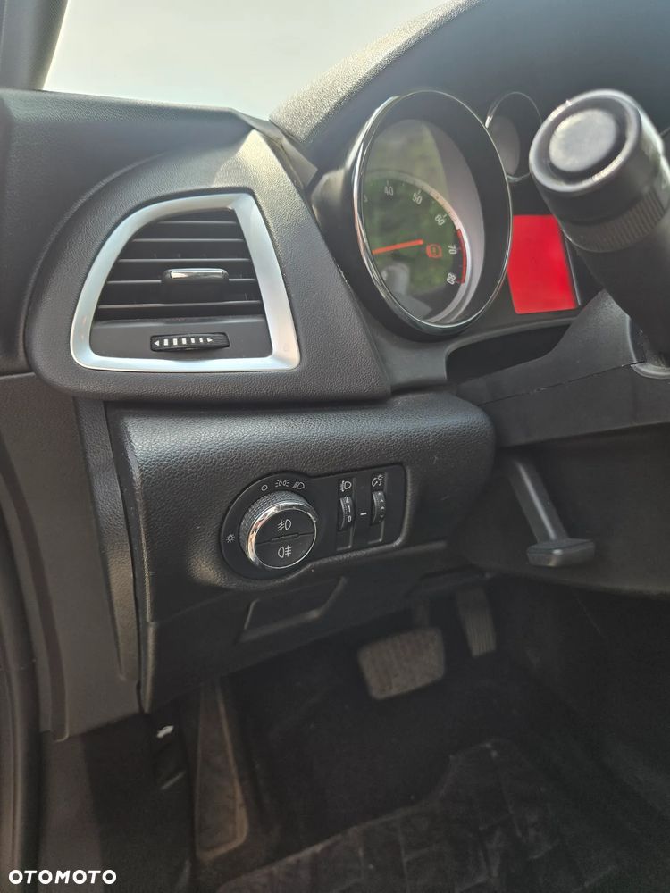 Opel Astra 1.6 Sport - 4