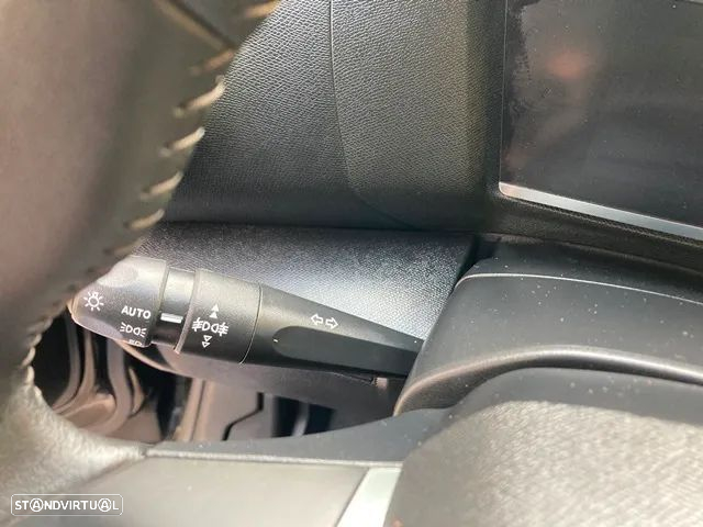 Citroën C4 1.2 PureTech Shine - 15