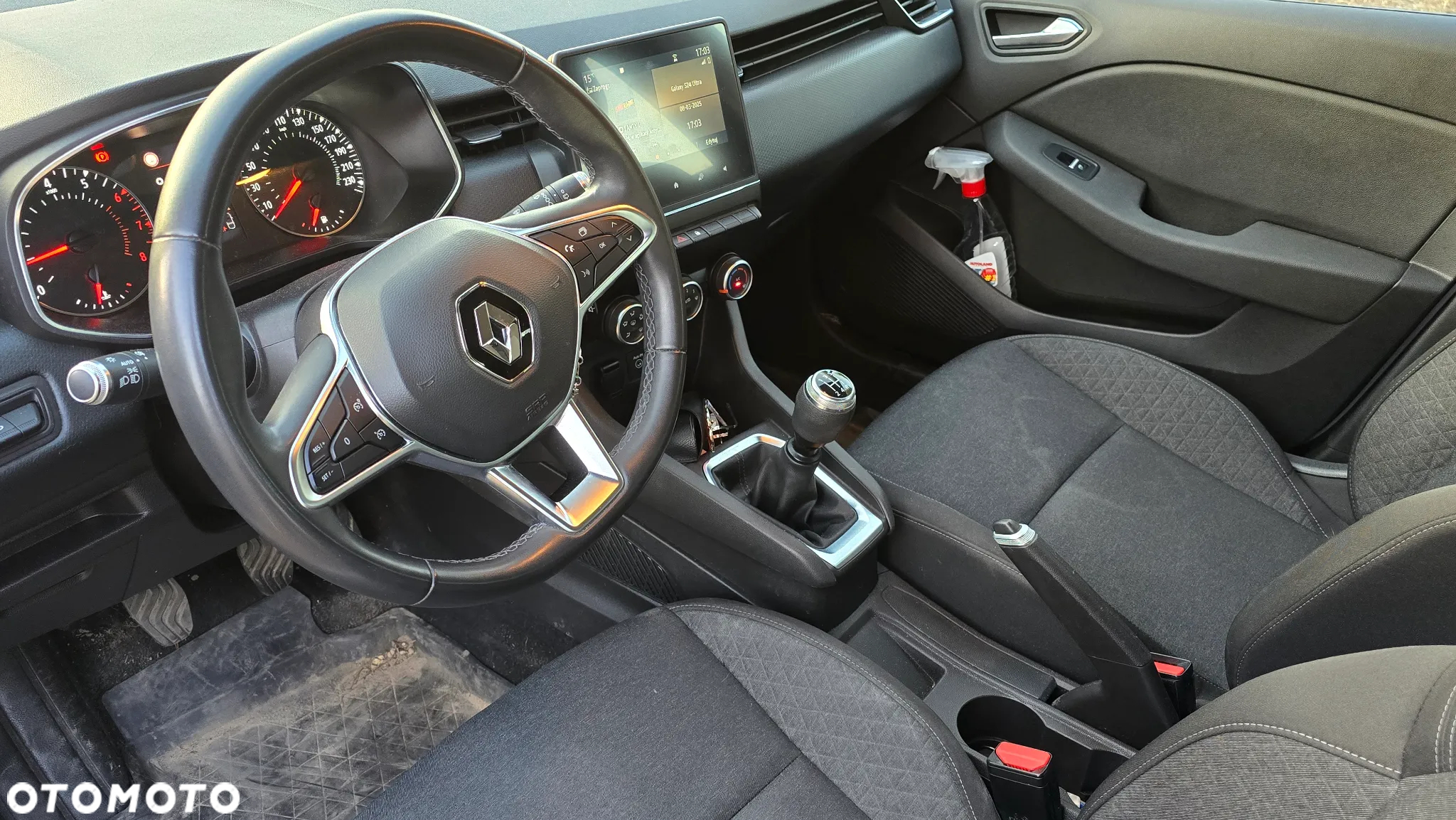 Renault Clio - 12