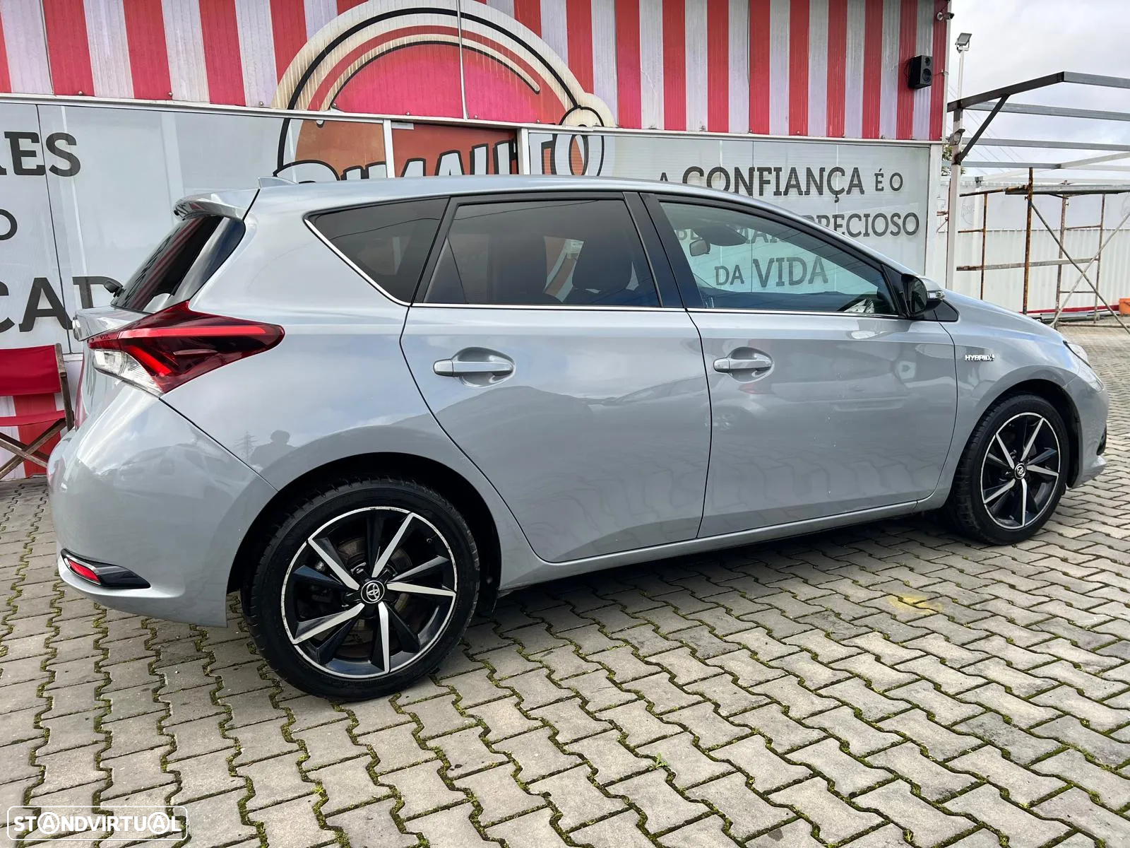 Toyota Auris 1.8 HSD Exclusive +TSS+Navi - 4