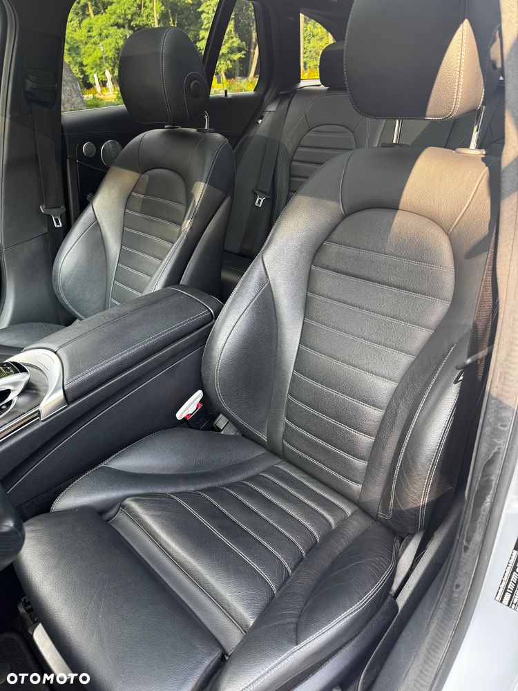 Mercedes-Benz Klasa C 220 CDI DPF Automatik Avantgarde - 22