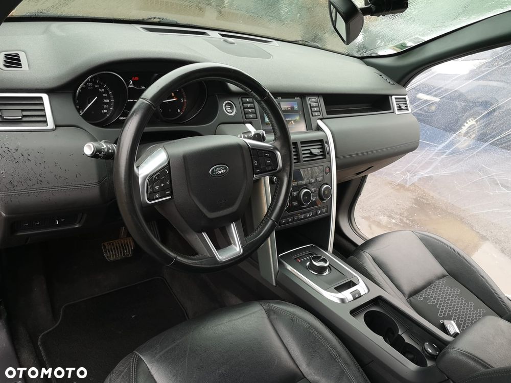Land Rover Discovery Sport TD4 HSE Luxury - 29