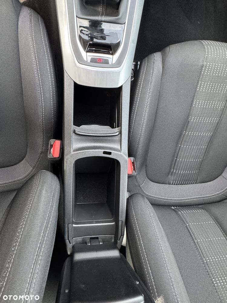 Peugeot 308 - 22