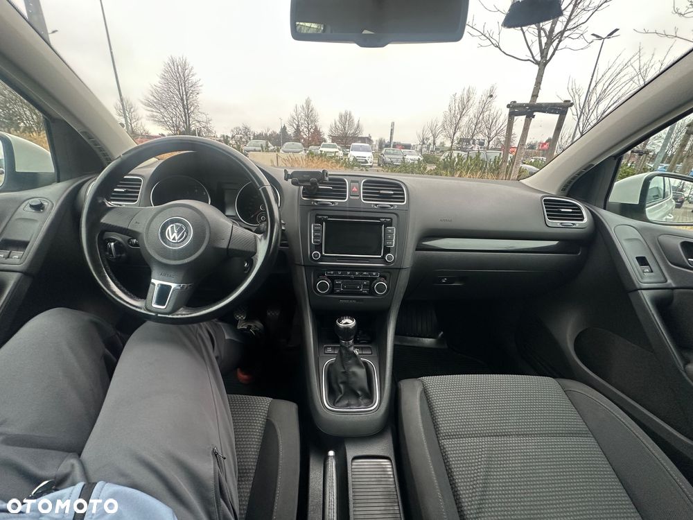 Volkswagen Golf 1.6 Comfortline - 11