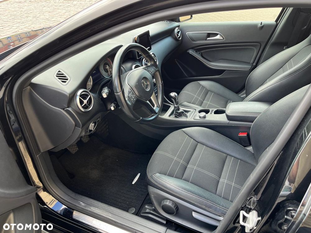Mercedes-Benz Klasa A 200 CDI (BlueEFFICIENCY) Urban - 5