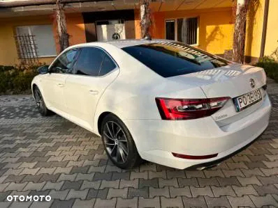 Skoda Superb 2.0 TSI 4x4 L&K DSG - 12