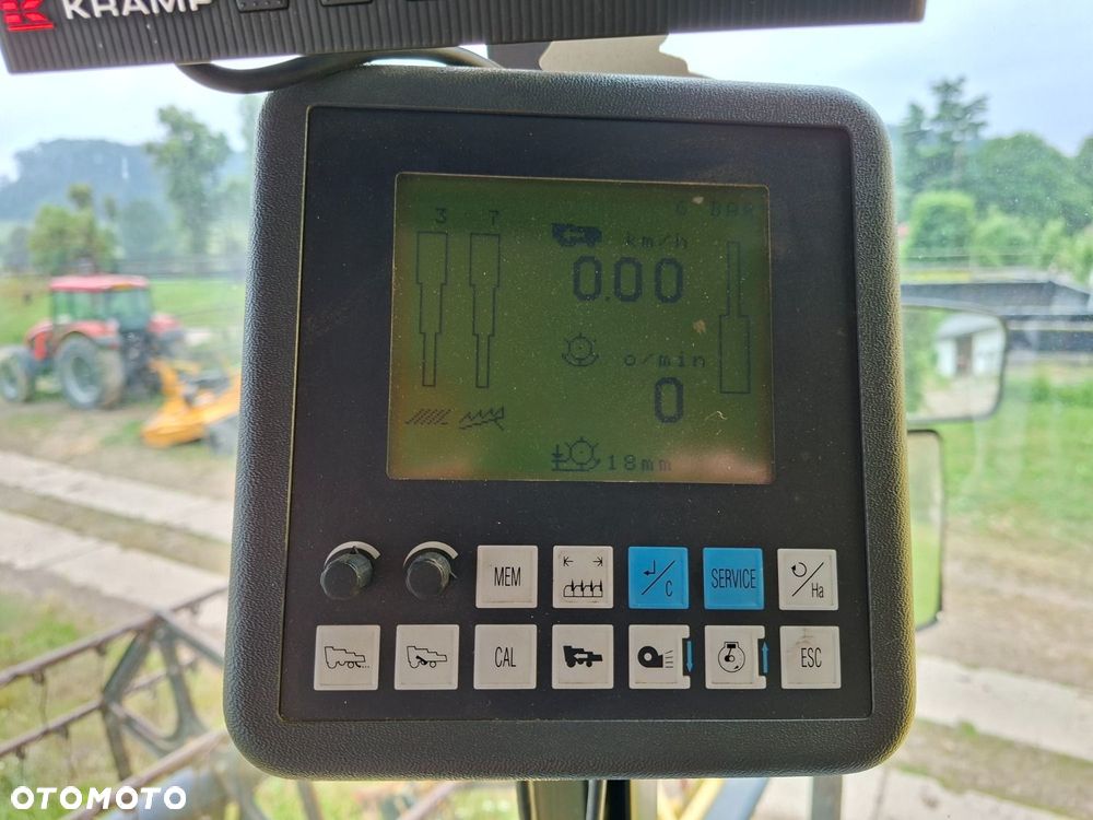 New Holland Tx 68 - 16