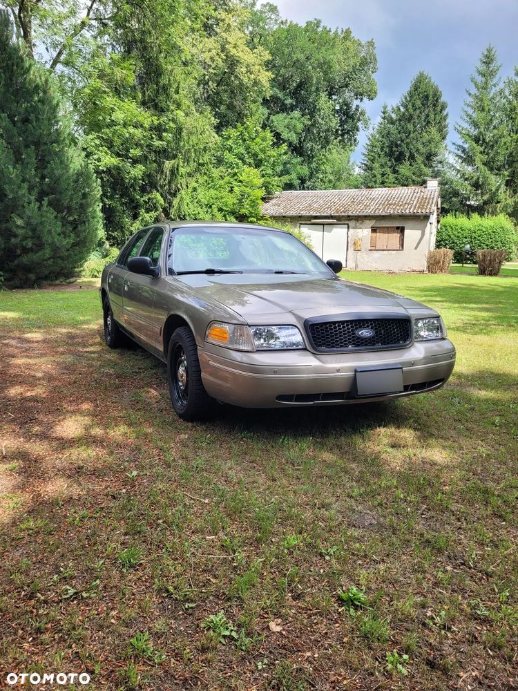 Ford Crown ver-4-6-ltd-lx - 3