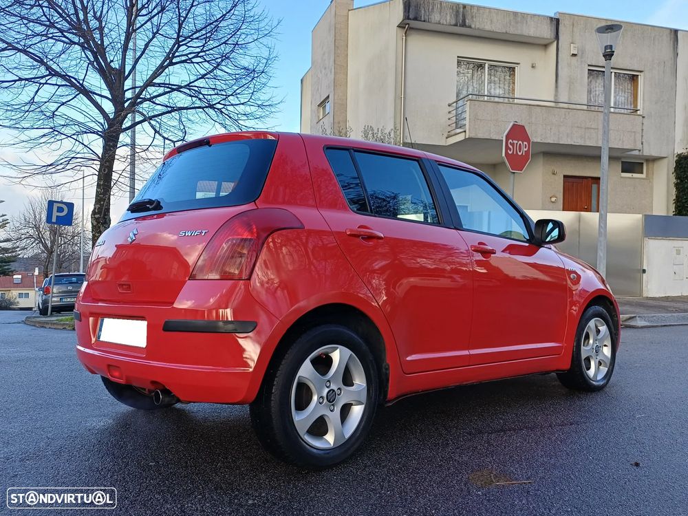 Suzuki Swift 1.3 DDiS GL - 13