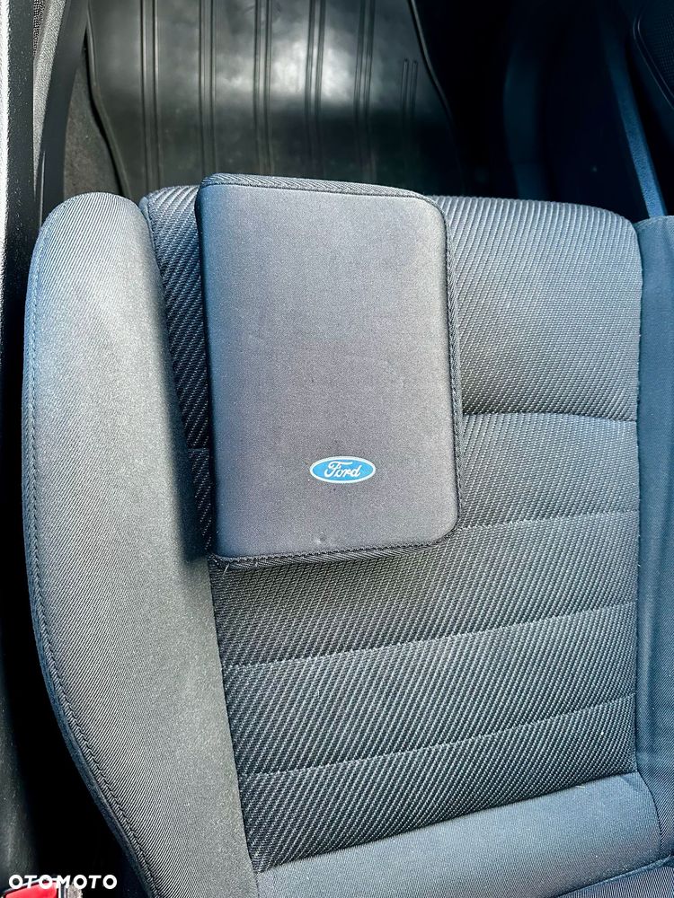 Ford Galaxy 2.0 TDCi DPF Titanium - 27