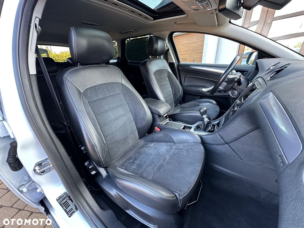 Ford Mondeo 1.6 TDCi Platinium X Plus (Titanium) - 24