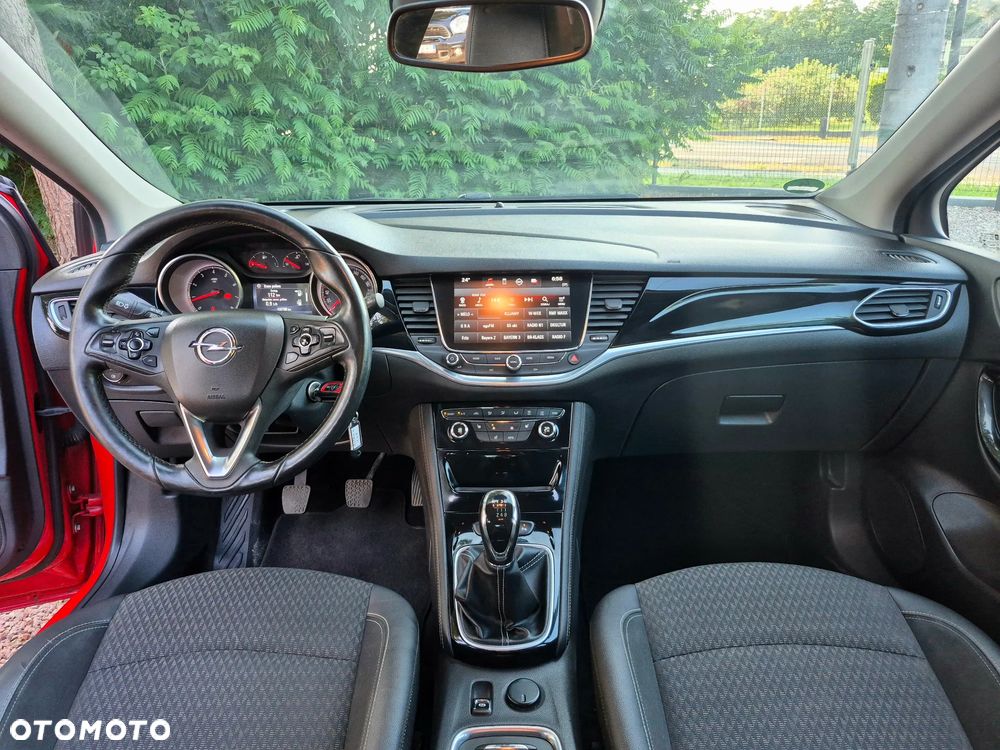 Opel Astra 1.4 Turbo Innovation - 17