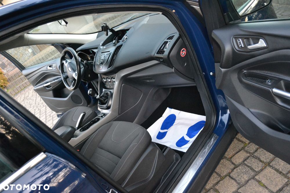 Ford Kuga - 7