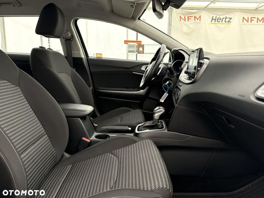 Kia Ceed - 22