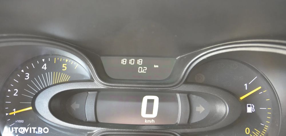 Renault Trafic ENERGY dCi 125 Spaceclass - 23
