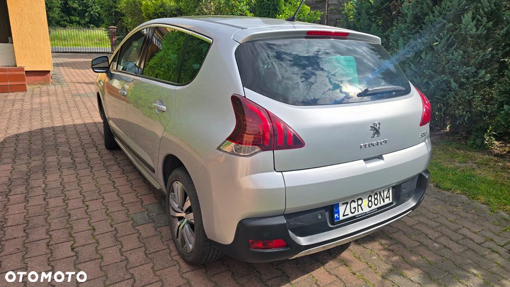 Peugeot 3008 2.0 HDi Allure - 4