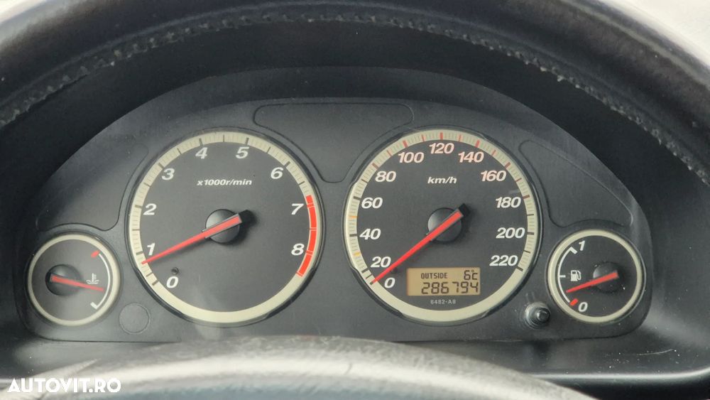 Honda CR-V 2.0i 4WD - 10