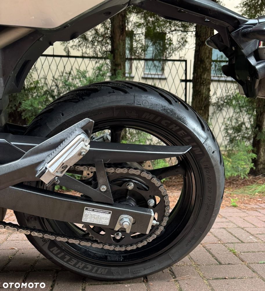 Yamaha XJ - 17
