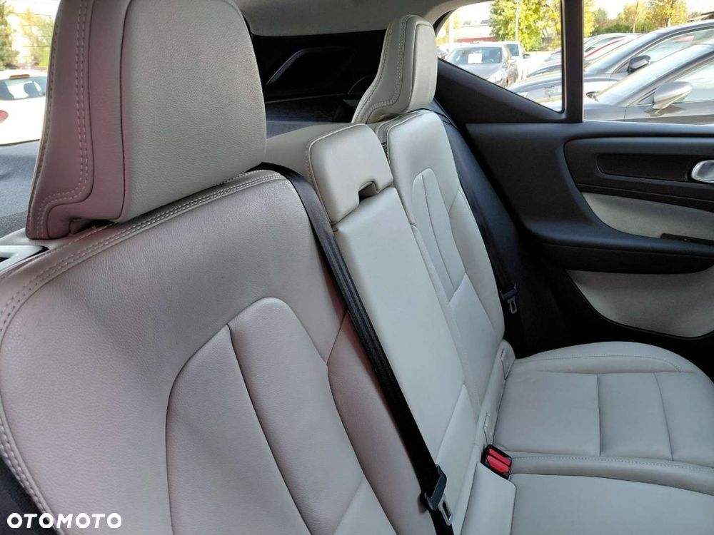 Volvo XC 40 - 20