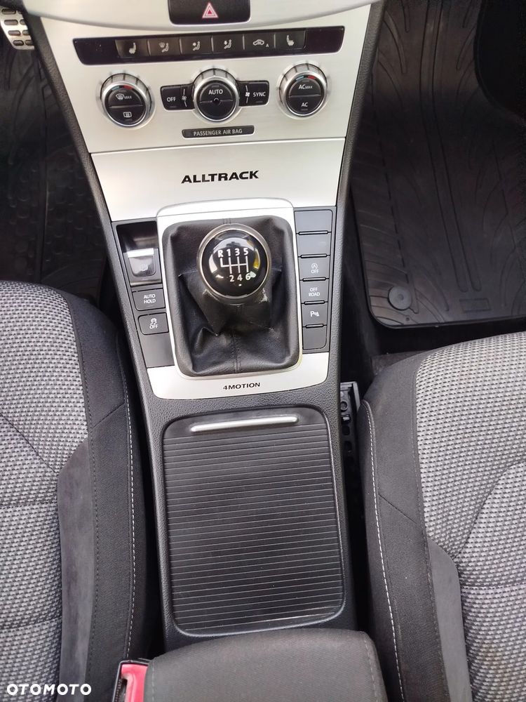 Volkswagen Passat - 19