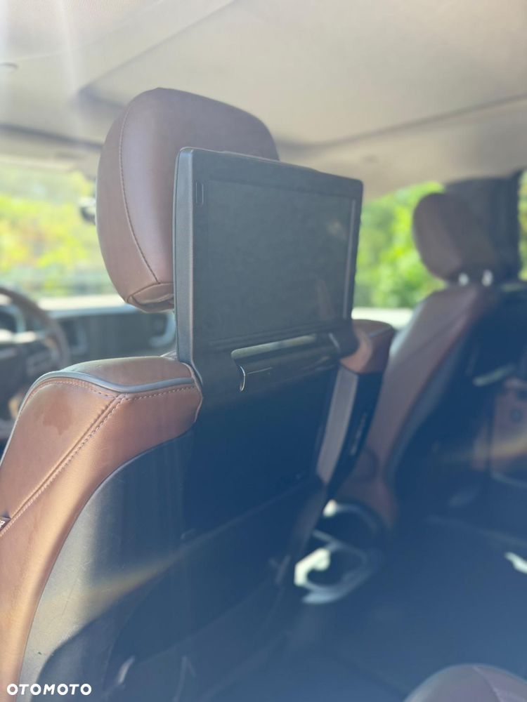 Chrysler Pacifica - 5