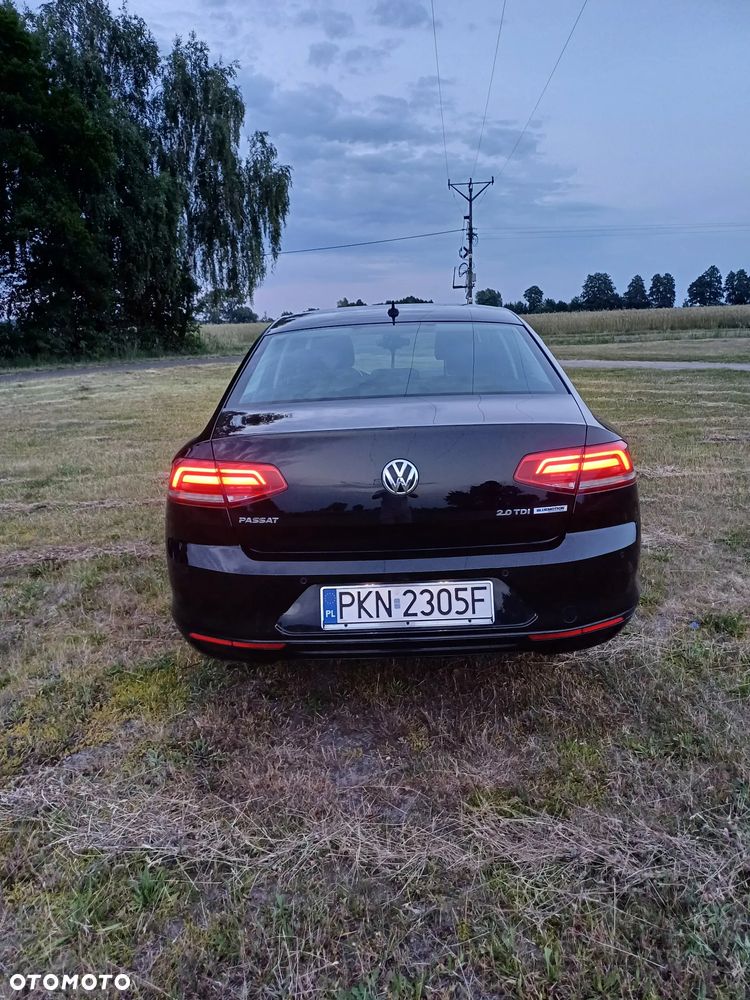 Volkswagen Passat - 8