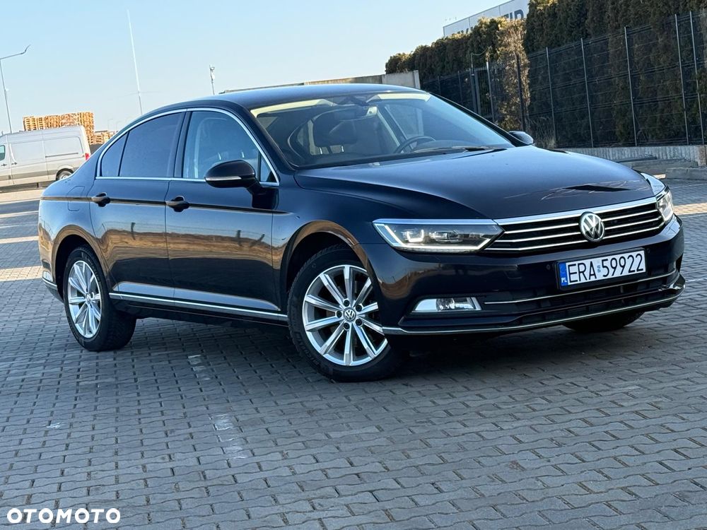 Volkswagen Passat 1.6 TDI SCR DSG Business - 7
