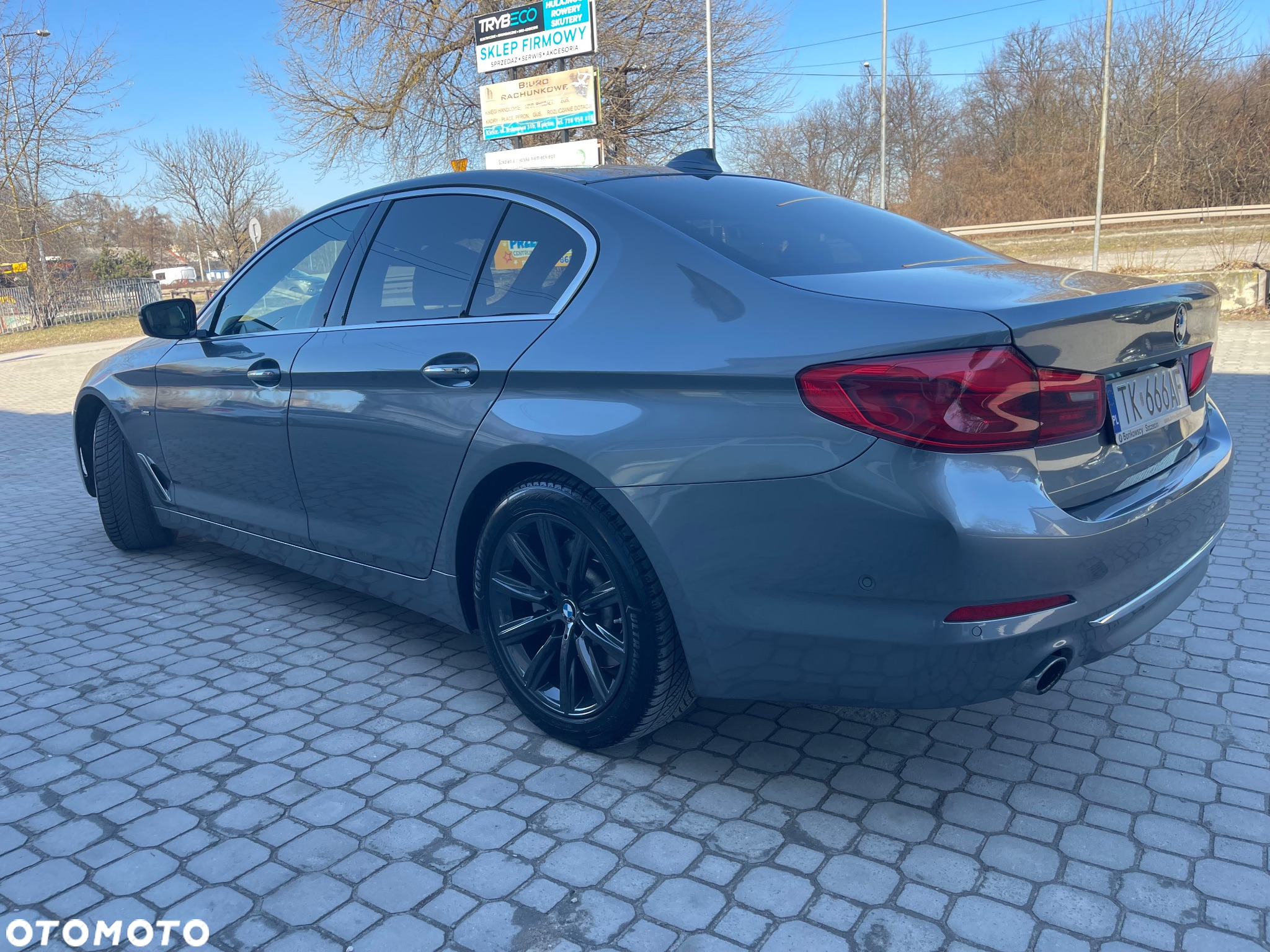 BMW Seria 5 520d xDrive Luxury Line - 3