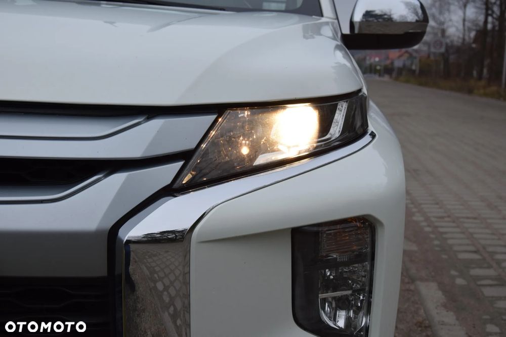 Mitsubishi L200 2.2 d DC Intense - 29