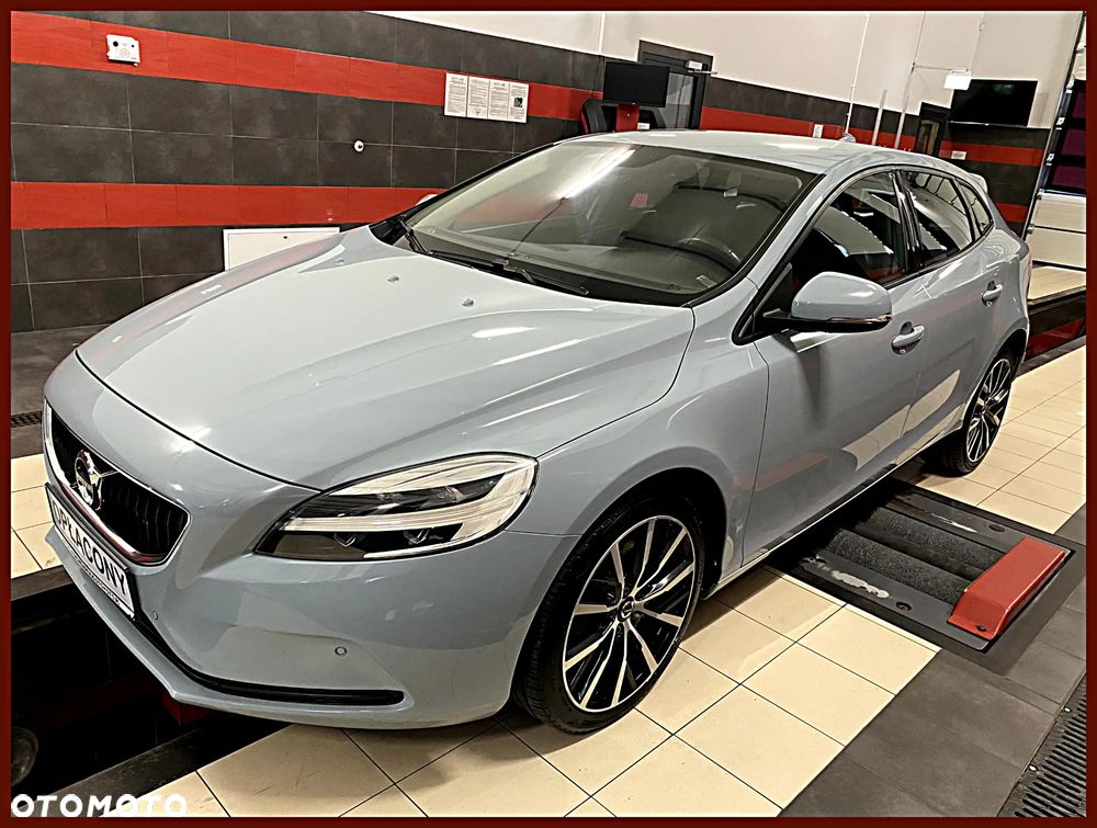 Volvo V40 D3 Summum - 1