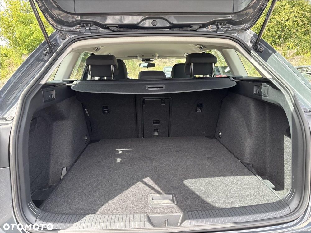 Volkswagen Golf 2.0 TDI Life - 16