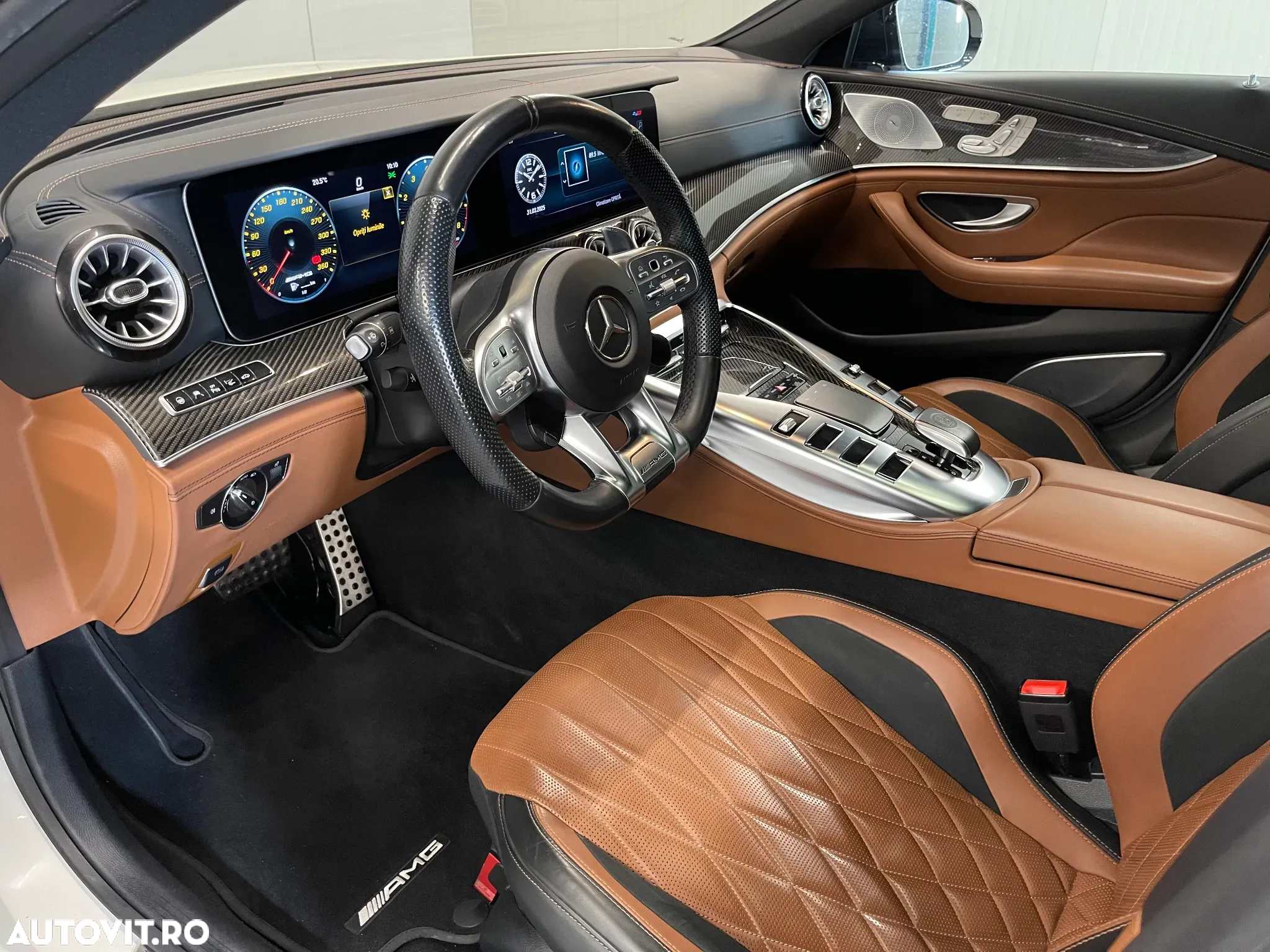 Mercedes-Benz AMG GT-S 63 4MATIC+ - 7