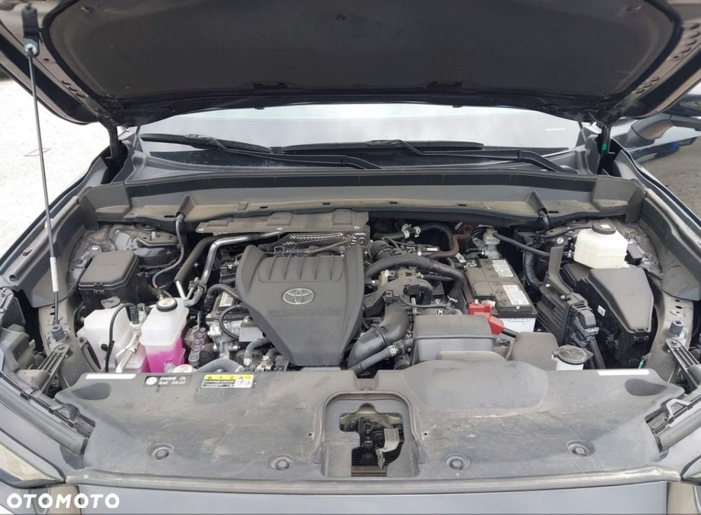 Toyota Grand Highlander - 9