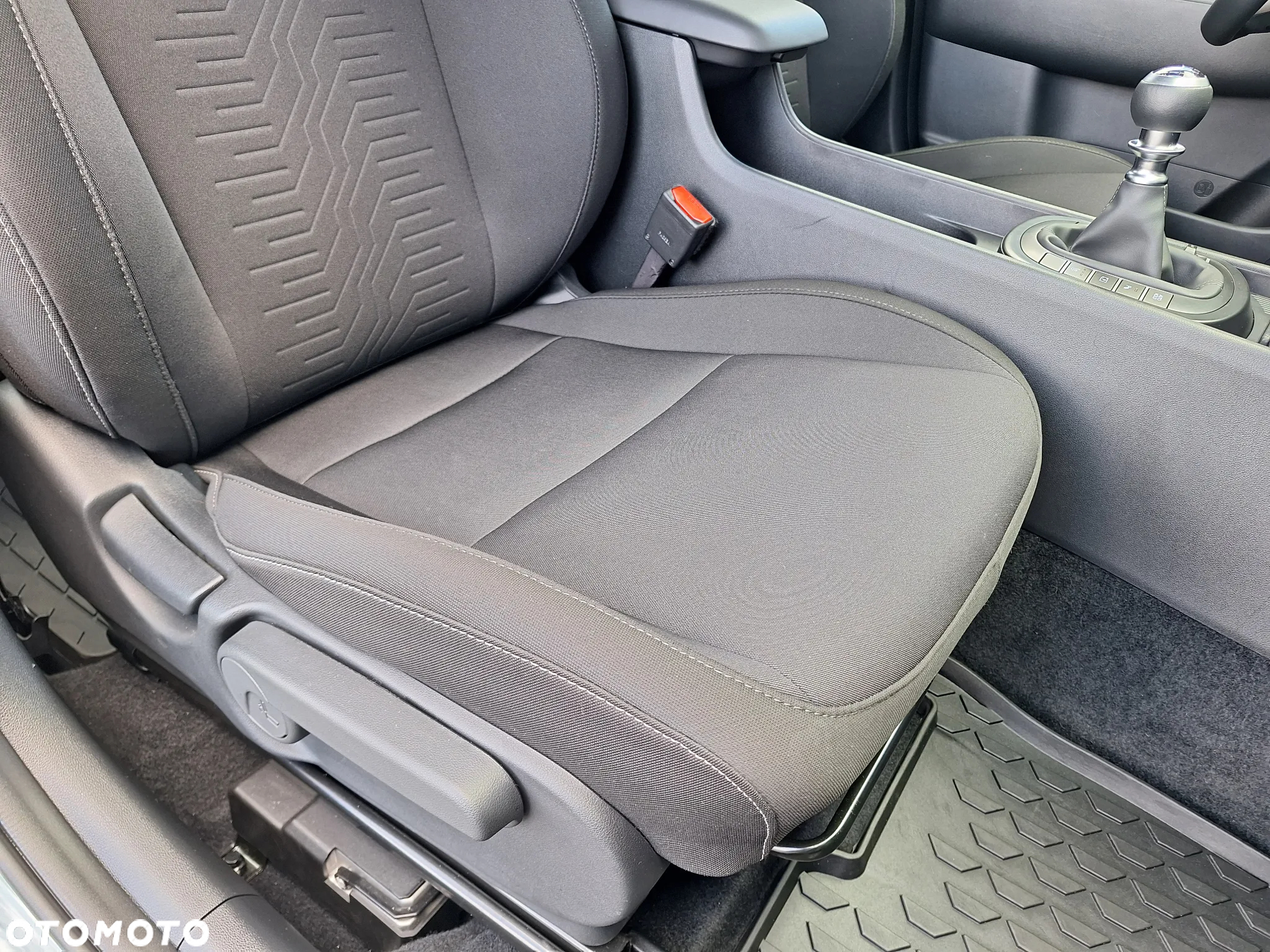 Hyundai Kona - 17