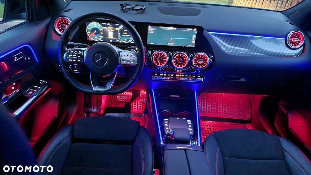 Mercedes-Benz GLA 200 AMG Line - 31