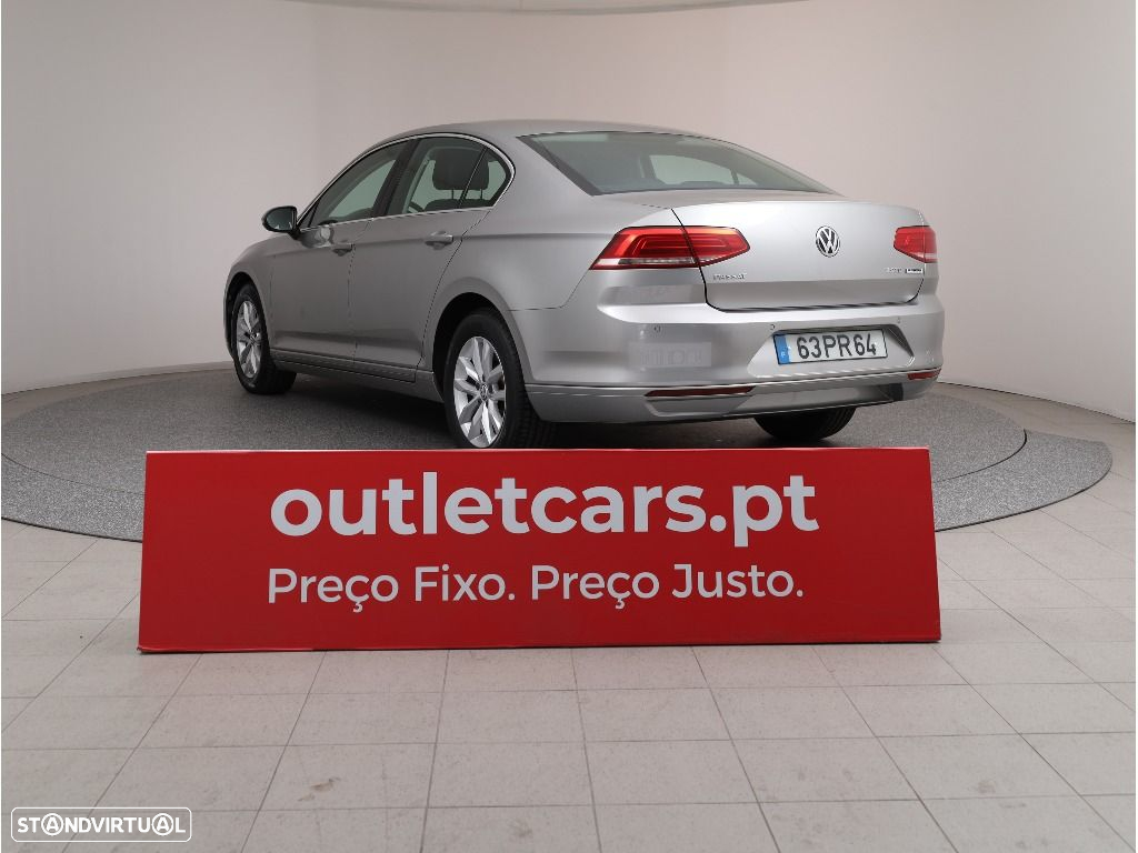 VW Passat 2.0 TDI Confortline - 3
