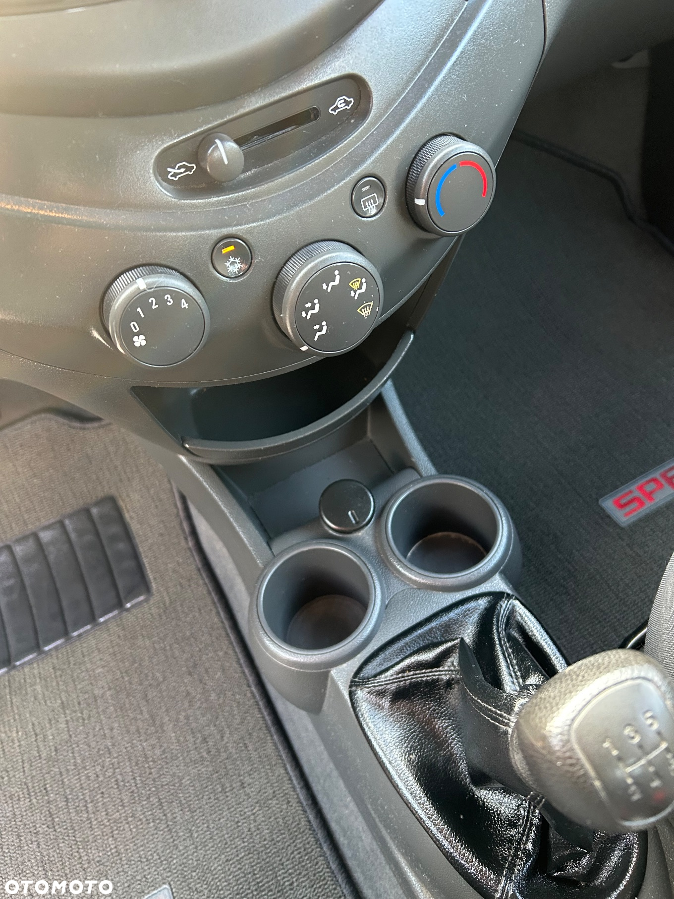 Chevrolet Spark - 21