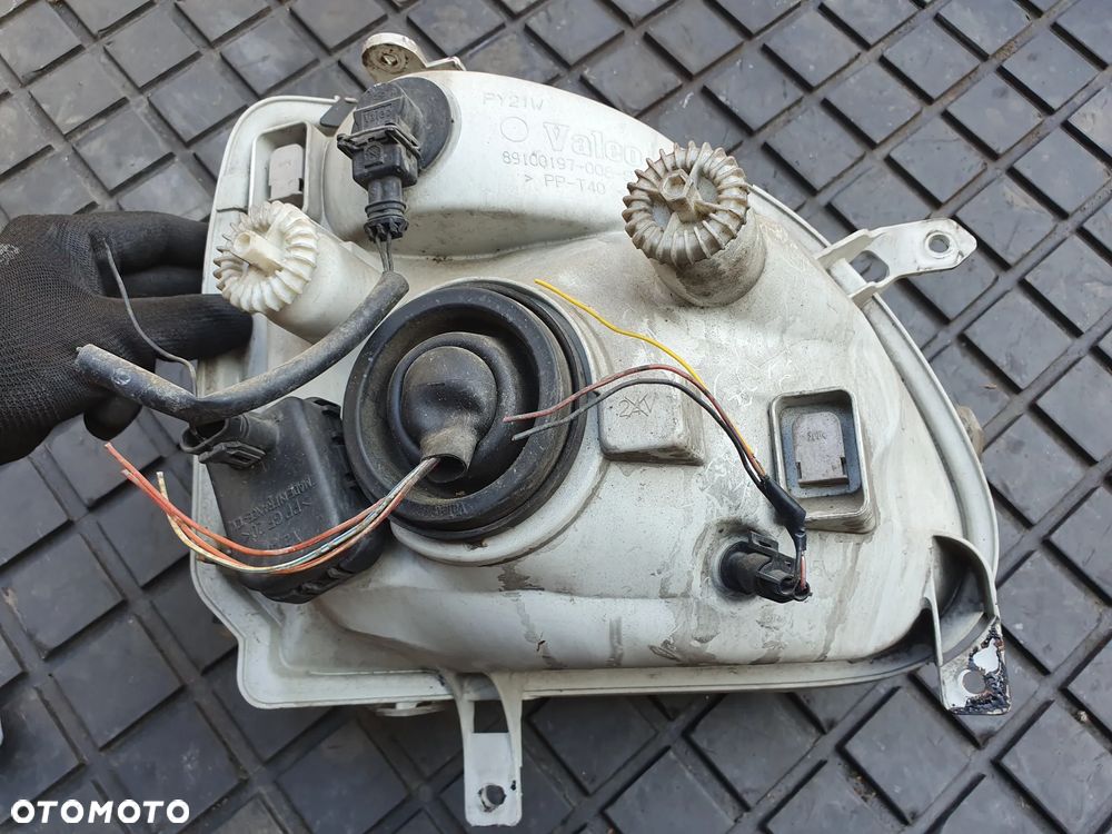 OPEL AGILA A REFLEKTOR LAMPA PRZÓD LEWA EUROPA 09204189 - 2