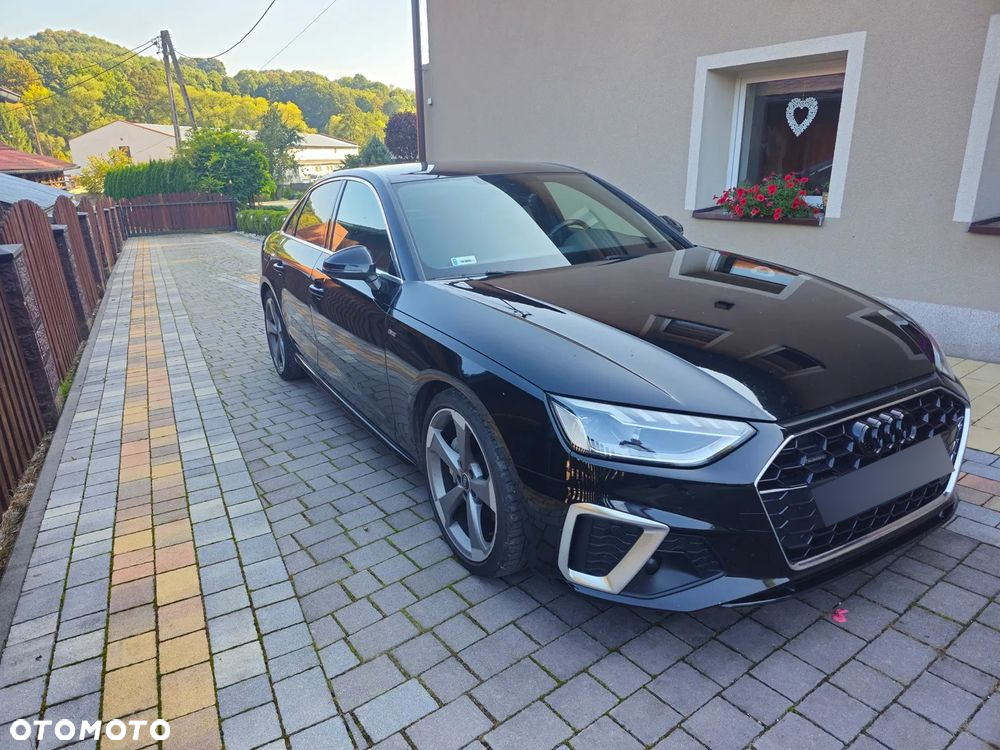Audi A4 - 4